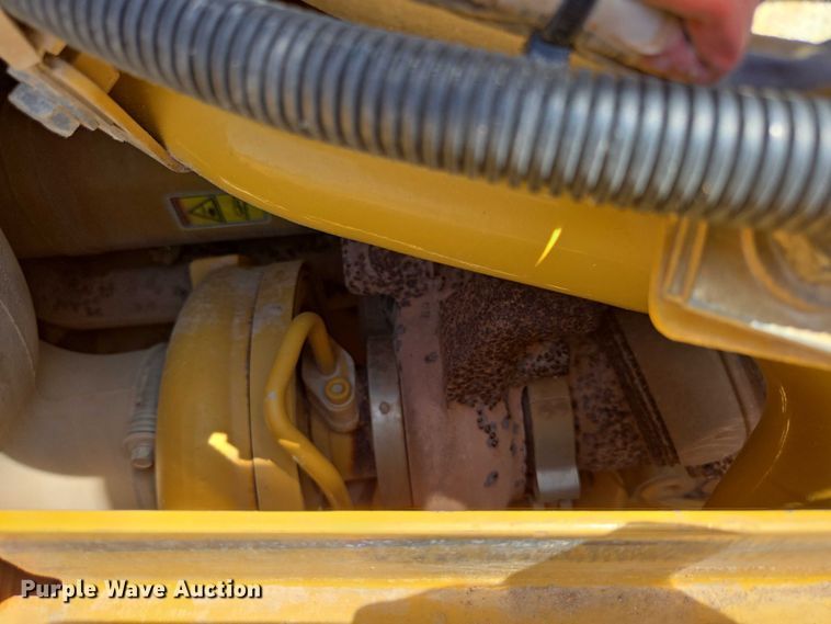 image for item ED2038 2021 Caterpillar D6TXW dozer