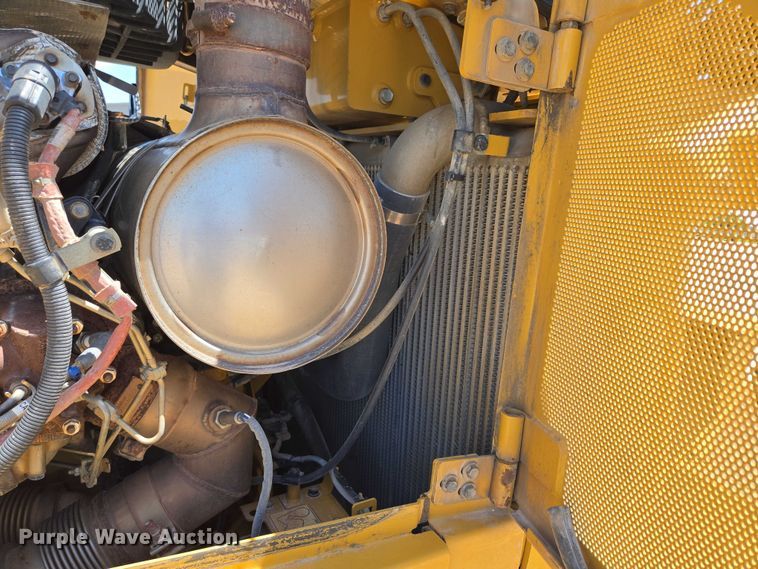 image for item ED2038 2021 Caterpillar D6TXW dozer