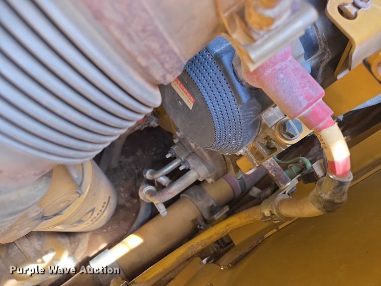 image for item ED2038 2021 Caterpillar D6TXW dozer