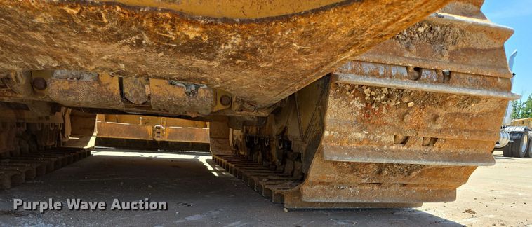 image for item ED2038 2021 Caterpillar D6TXW dozer