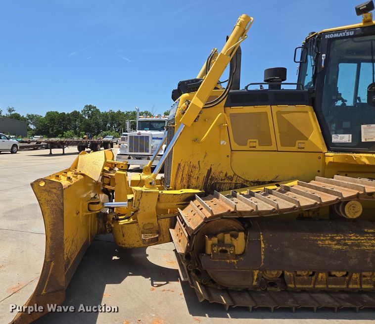 image for item ED2039 2019 Komatsu D65PXI-18 dozer