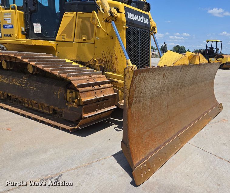 image for item ED2039 2019 Komatsu D65PXI-18 dozer