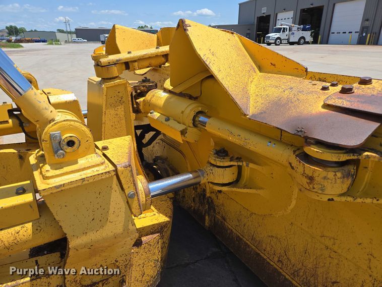 image for item ED2039 2019 Komatsu D65PXI-18 dozer