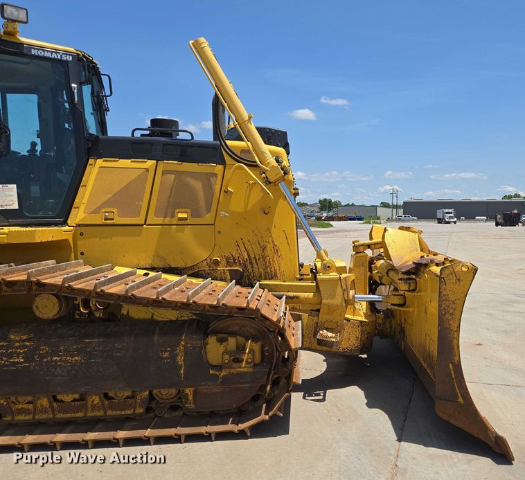 image for item ED2039 2019 Komatsu D65PXI-18 dozer