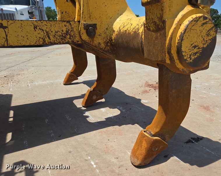 image for item ED2039 2019 Komatsu D65PXI-18 dozer