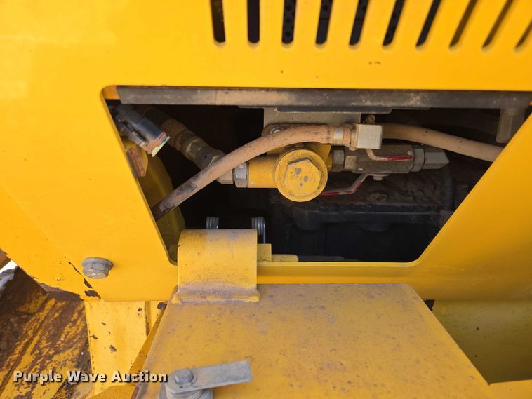 image for item ED2039 2019 Komatsu D65PXI-18 dozer