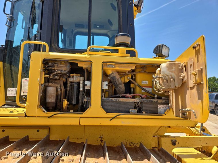 image for item ED2039 2019 Komatsu D65PXI-18 dozer