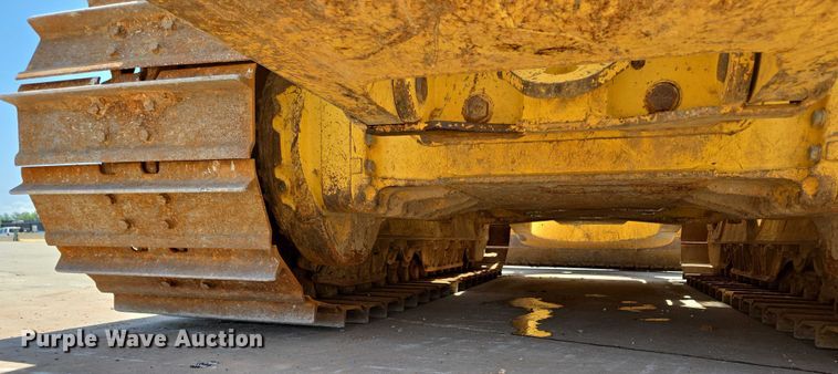 image for item ED2039 2019 Komatsu D65PXI-18 dozer