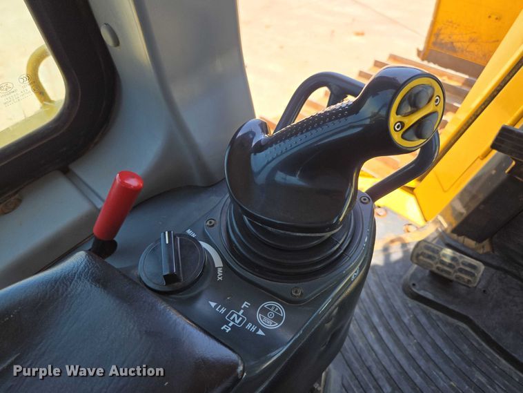 image for item ED2039 2019 Komatsu D65PXI-18 dozer