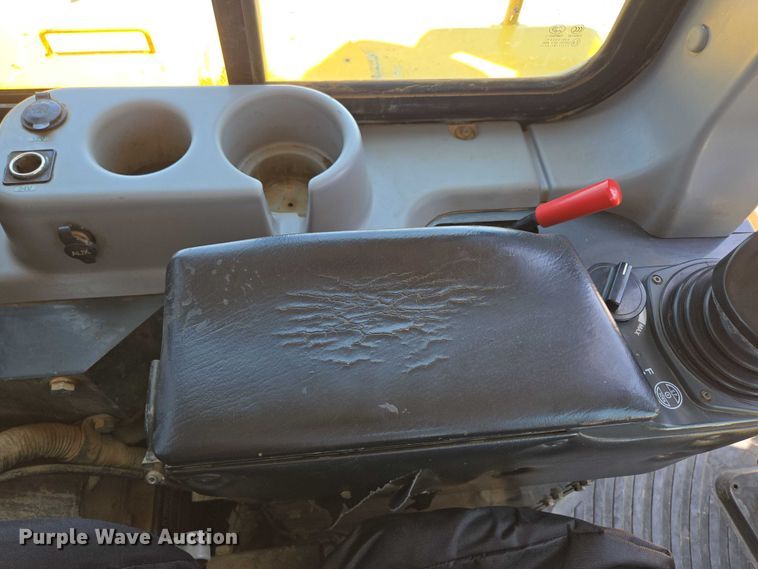 image for item ED2039 2019 Komatsu D65PXI-18 dozer