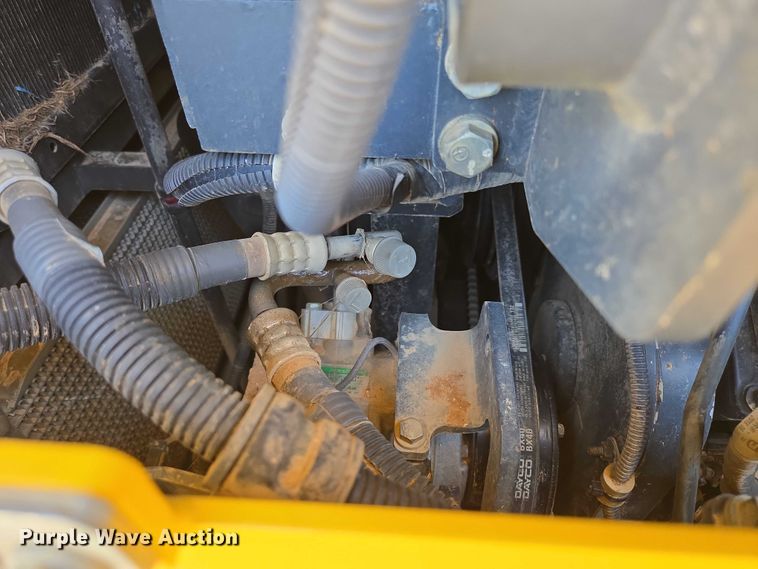 image for item ED2039 2019 Komatsu D65PXI-18 dozer