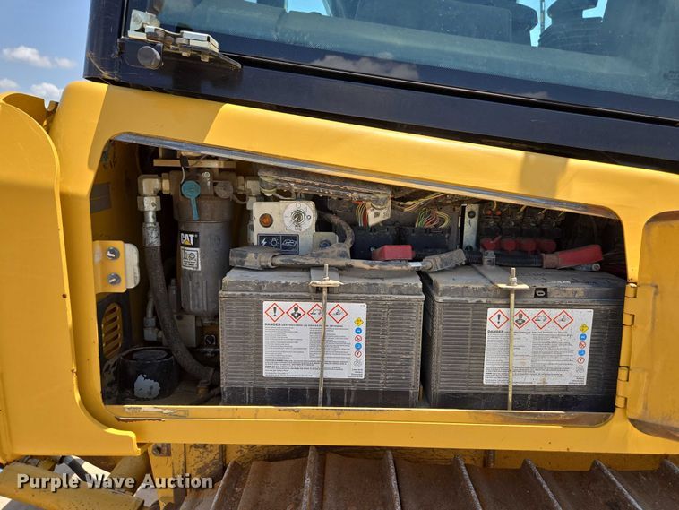 image for item ED2040 2013 Caterpillar D4K2 XL dozer