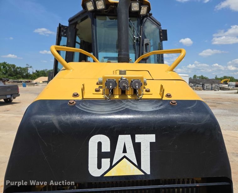 image for item ED2040 2013 Caterpillar D4K2 XL dozer