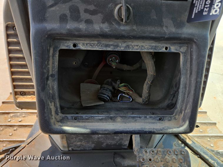 image for item ED2040 2013 Caterpillar D4K2 XL dozer