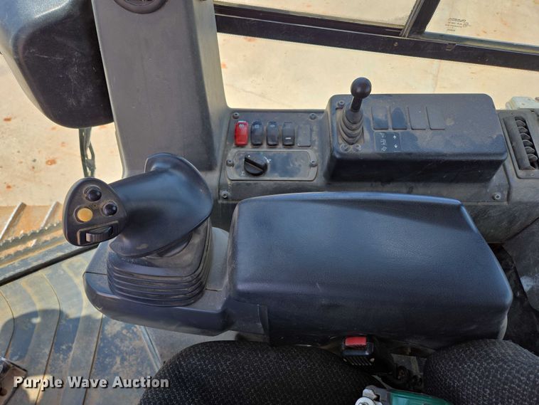 image for item ED2040 2013 Caterpillar D4K2 XL dozer