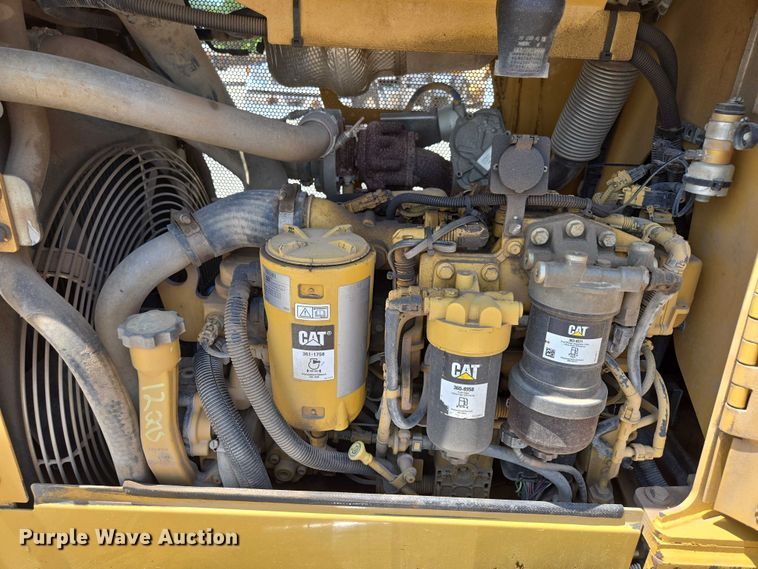 image for item ED2040 2013 Caterpillar D4K2 XL dozer