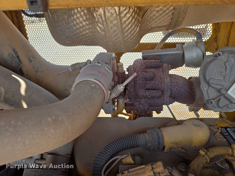 image for item ED2040 2013 Caterpillar D4K2 XL dozer