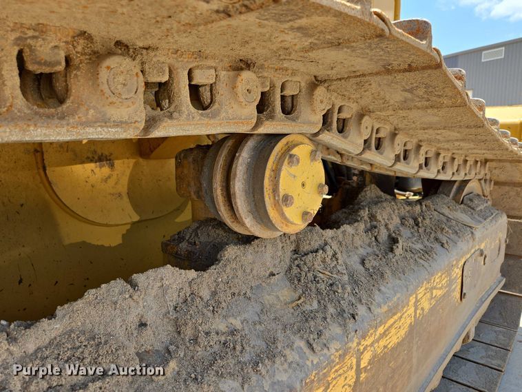 image for item ED2040 2013 Caterpillar D4K2 XL dozer