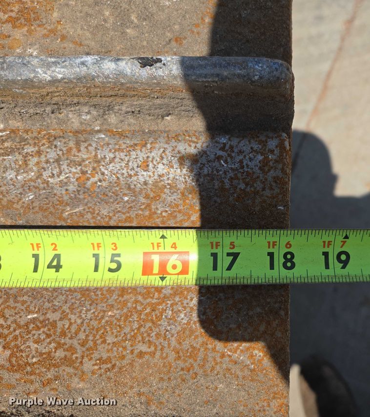 image for item ED2040 2013 Caterpillar D4K2 XL dozer