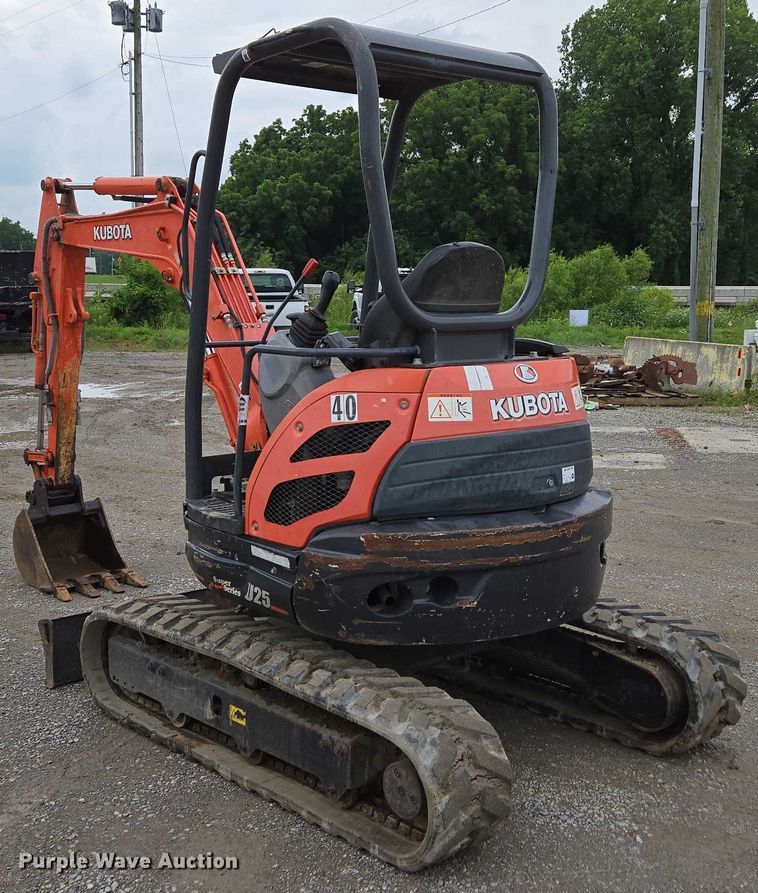image for item ED2078 2015 Kubota U25  mini excavator