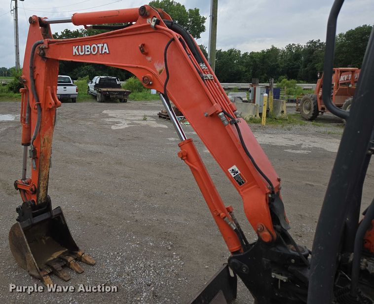 image for item ED2078 2015 Kubota U25  mini excavator