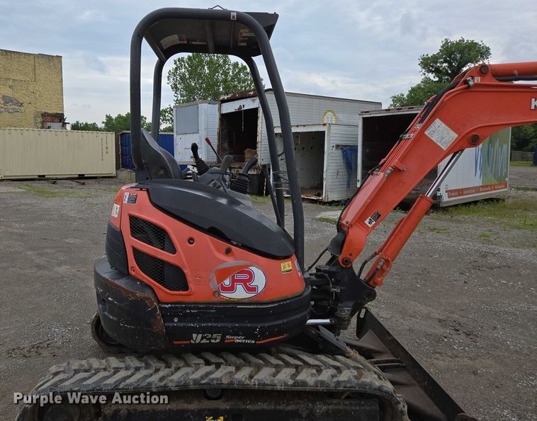 image for item ED2078 2015 Kubota U25  mini excavator