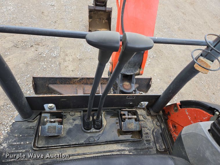 image for item ED2078 2015 Kubota U25  mini excavator