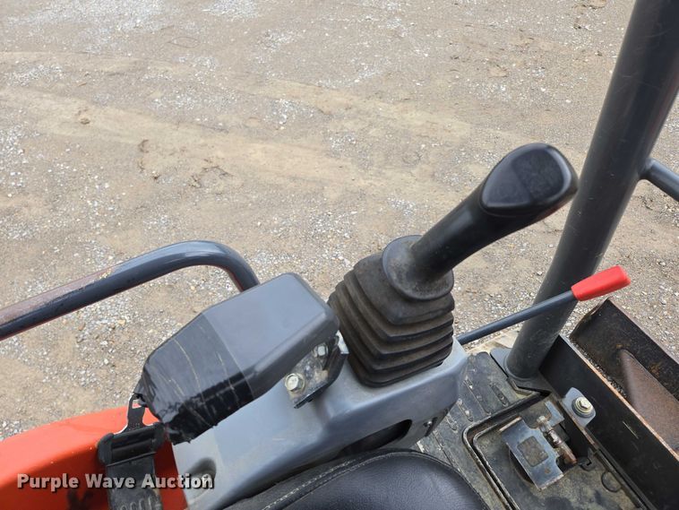 image for item ED2078 2015 Kubota U25  mini excavator