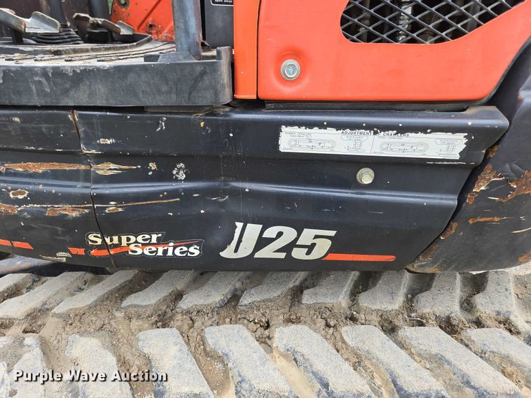image for item ED2078 2015 Kubota U25  mini excavator