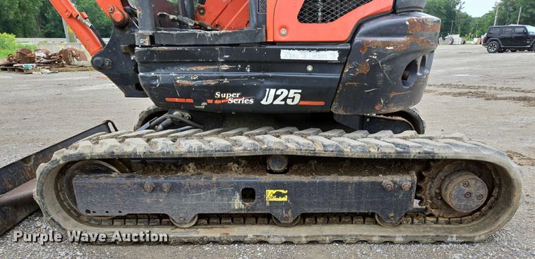 image for item ED2078 2015 Kubota U25  mini excavator