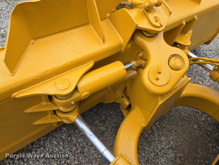 image for item ED2089 1995 John Deere 550 G dozer