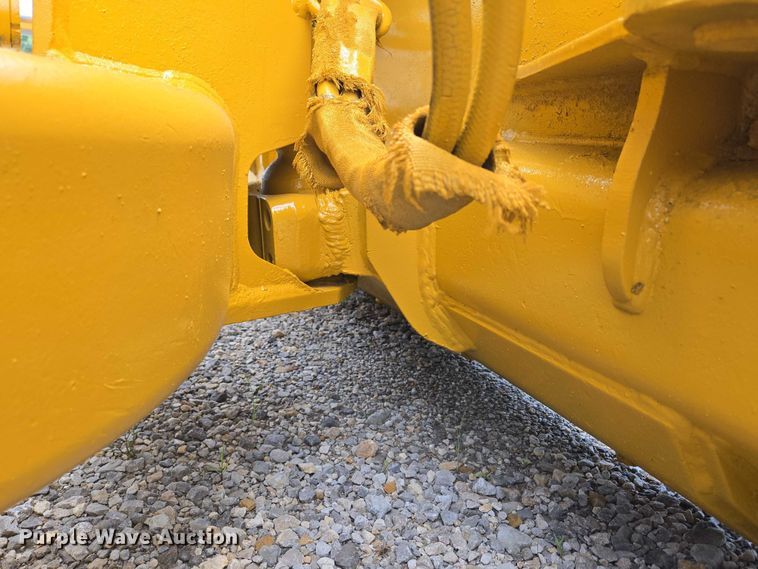 image for item ED2089 1995 John Deere 550 G dozer