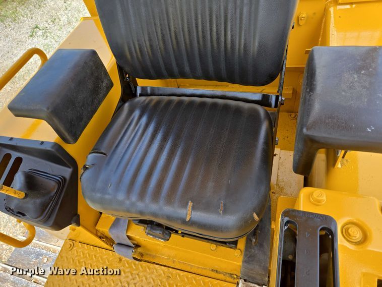 image for item ED2089 1995 John Deere 550 G dozer