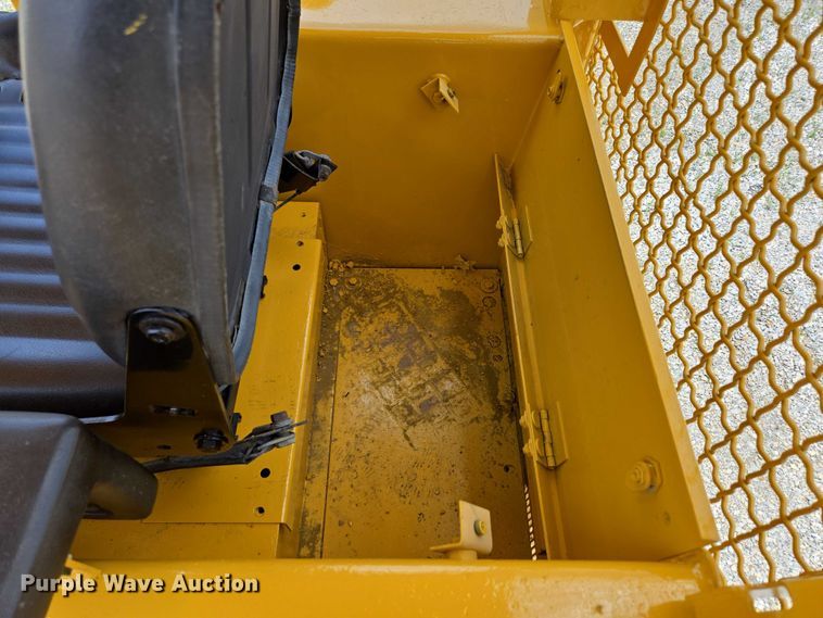 image for item ED2089 1995 John Deere 550 G dozer