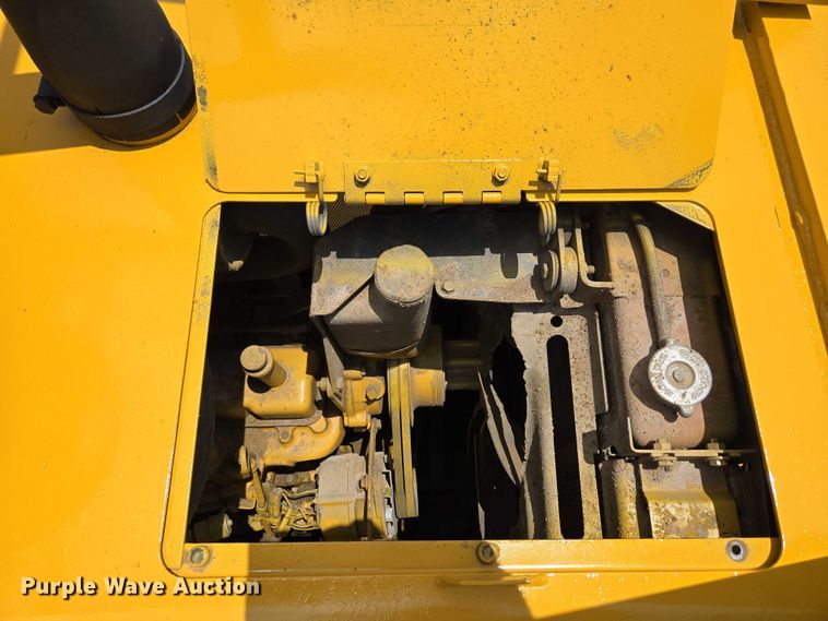 image for item ED2089 1995 John Deere 550 G dozer