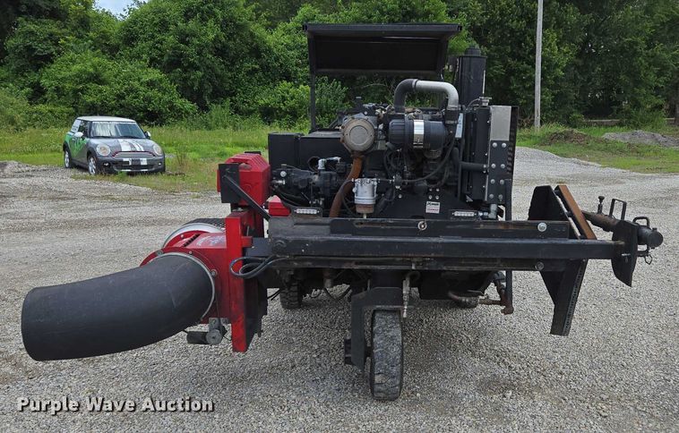 image for item ED2090 2019 Blastcrete DA 350 seal coat applicator