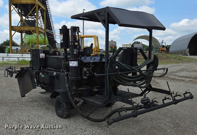 image for item ED2090 2019 Blastcrete DA 350 seal coat applicator