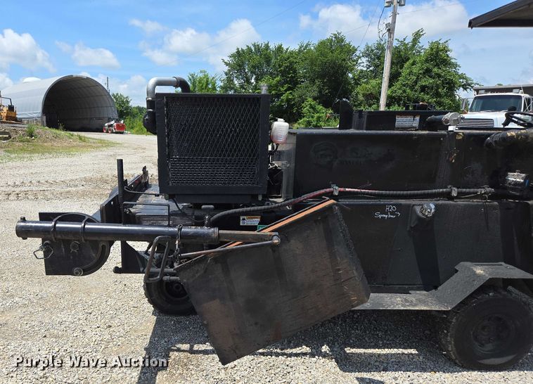 image for item ED2090 2019 Blastcrete DA 350 seal coat applicator