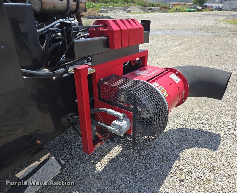 image for item ED2090 2019 Blastcrete DA 350 seal coat applicator