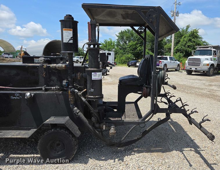 image for item ED2090 2019 Blastcrete DA 350 seal coat applicator