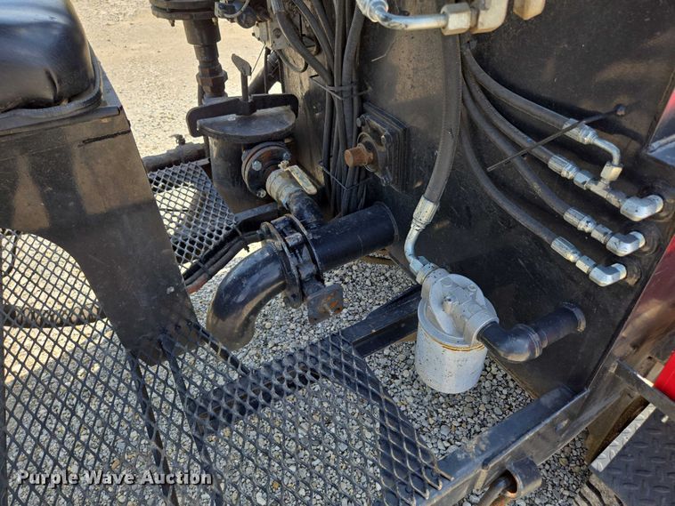 image for item ED2090 2019 Blastcrete DA 350 seal coat applicator