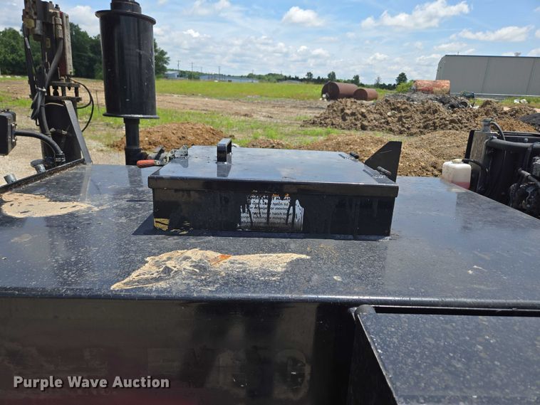 image for item ED2090 2019 Blastcrete DA 350 seal coat applicator