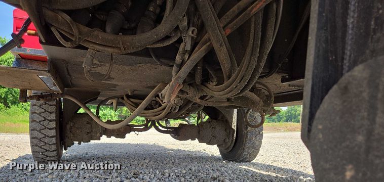 image for item ED2090 2019 Blastcrete DA 350 seal coat applicator