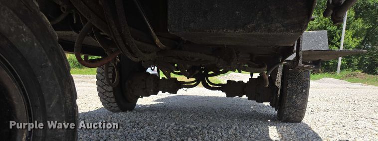 image for item ED2090 2019 Blastcrete DA 350 seal coat applicator