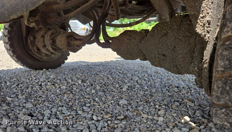 image for item ED2090 2019 Blastcrete DA 350 seal coat applicator