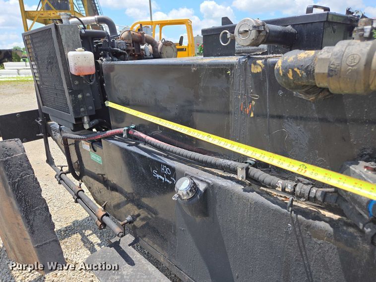 image for item ED2090 2019 Blastcrete DA 350 seal coat applicator