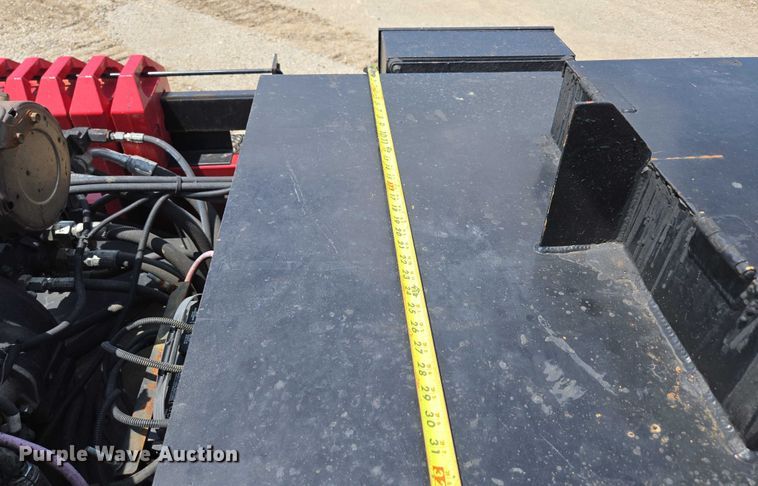 image for item ED2090 2019 Blastcrete DA 350 seal coat applicator