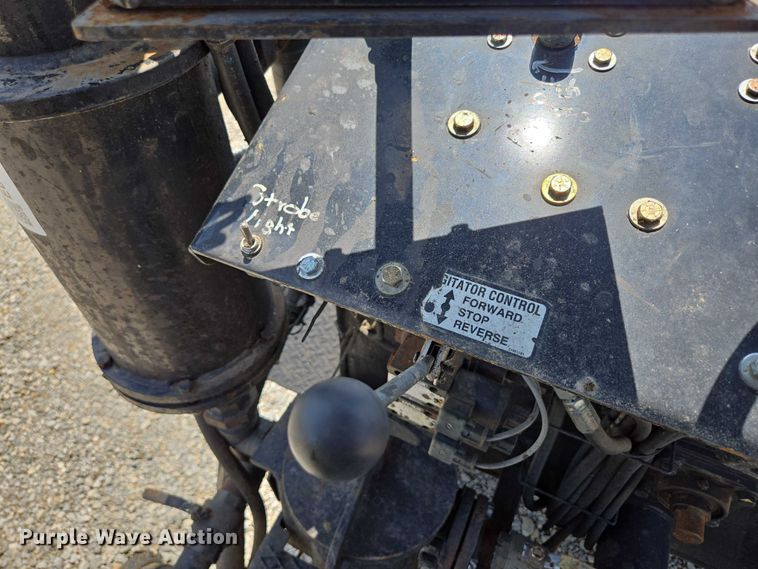 image for item ED2090 2019 Blastcrete DA 350 seal coat applicator