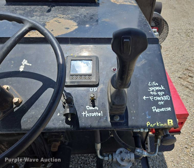 image for item ED2090 2019 Blastcrete DA 350 seal coat applicator