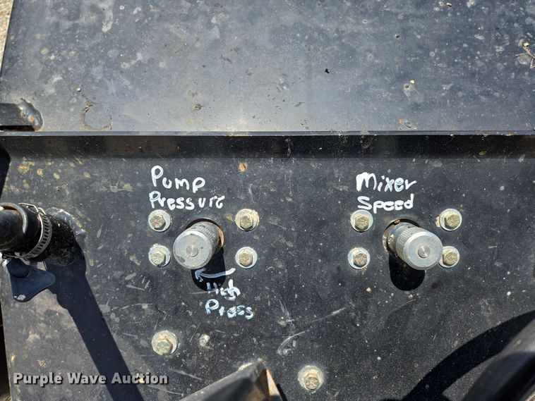 image for item ED2090 2019 Blastcrete DA 350 seal coat applicator